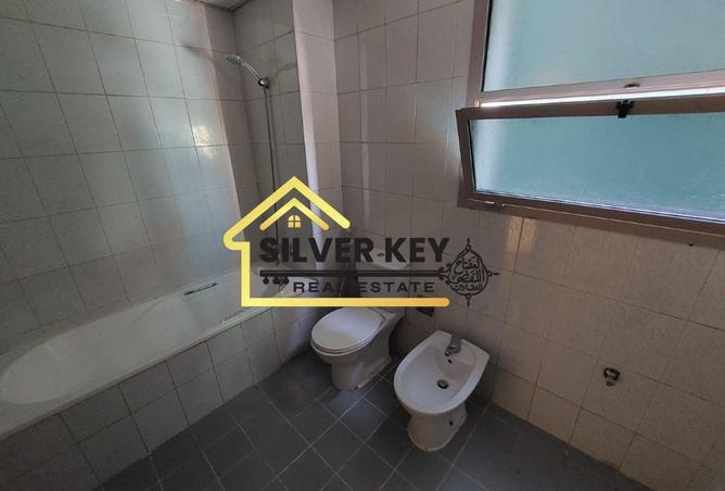 102825201 - Property Image 3