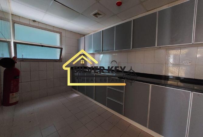 102825201 - Property Image 2
