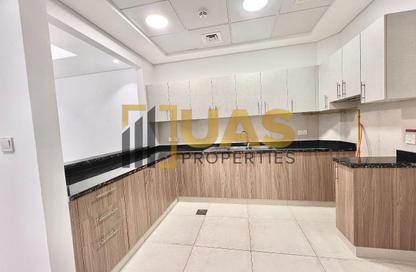 Apartment - 1 - 2 for rent in Airport View Building - Al Garhoud - Dubai
