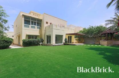 Villa - 5 - 4 for rent in Meadows 2 - Meadows - Dubai Villa - 5 - 4 for rent in Meadows 2 - Meadows - Dubai