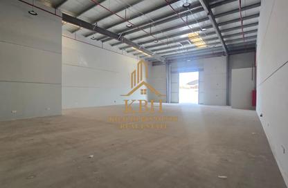 Warehouse - Studio - 1 for rent in Al Sajaa Industrial - Al Sajaa - Sharjah