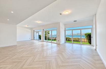 Villa - 5 - 6 for rent in Palma Residences - Palm Jumeirah - Dubai