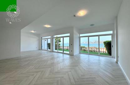 Villa - 5 Bedrooms - 6 Bathrooms for rent in Palma Residences - Palm Jumeirah - Dubai