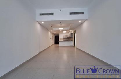 Apartment - 2 Bedrooms - 3 Bathrooms for rent in Saleh Building - Al Jaddaf - Dubai