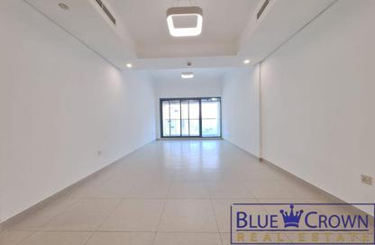 Apartment - 2 Bedrooms - 3 Bathrooms for rent in Saleh Building - Al Jaddaf - Dubai
