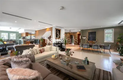 Villa - 5 Bedrooms - 6 Bathrooms for sale in Regional Large - Regional - Jumeirah Park - Dubai