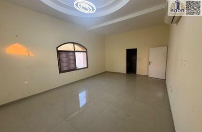 Full Floor - 3 Bedrooms - 4 Bathrooms for rent in Al Mowaihat 1 - Al Mowaihat - Ajman