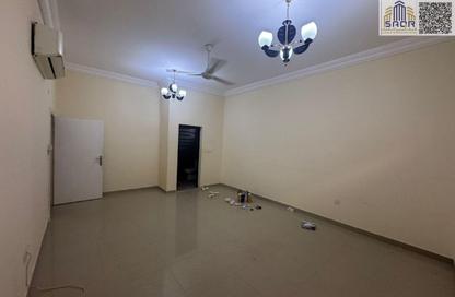 Full Floor - 3 Bedrooms - 4 Bathrooms for rent in Al Mowaihat 1 - Al Mowaihat - Ajman