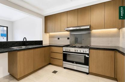 Townhouse - 5 - 6 for rent in Portofino - Damac Lagoons - Dubai