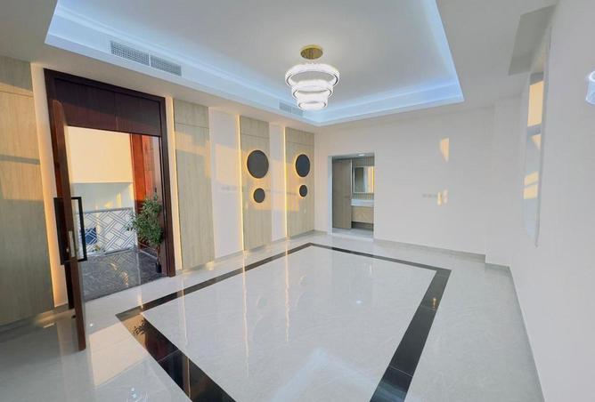 94003319 - Property Image 2