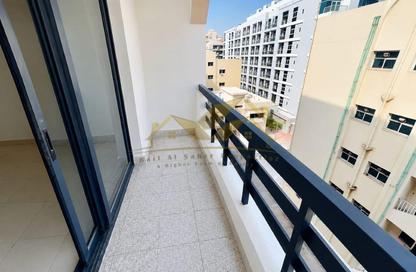 Apartment - 2 Bedrooms - 3 Bathrooms for rent in Al Raffa - Bur Dubai - Dubai