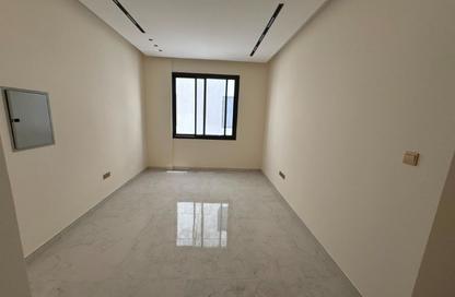 Apartment - 1 - 2 for rent in Al Jurf 3 - Al Jurf - Ajman Apartment - 1 - 2 for rent in Al Jurf 3 - Al Jurf - Ajman