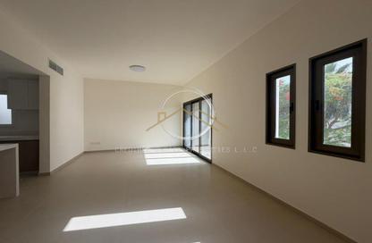 Apartment - 3 Bedrooms - 3 Bathrooms for rent in The Gardens Building 29 - The Gardens Buildings - The Gardens - Dubai