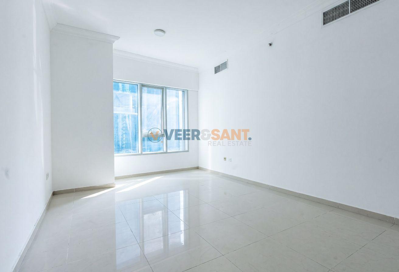 Great Location | Metro Access | Canal View photo 4