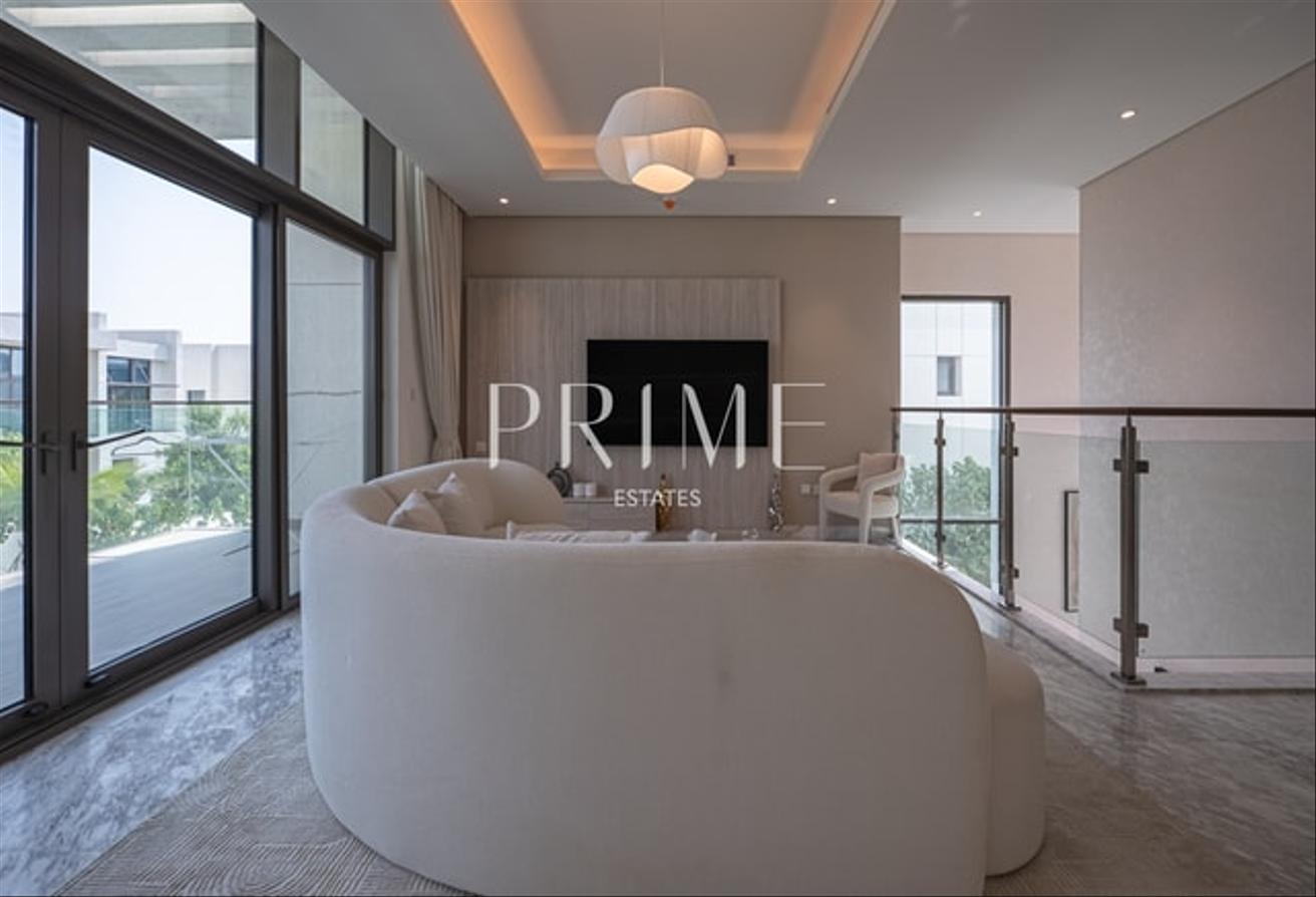 Premium 4BR Villa | Luxury Finish | Outdoor Lounge photo 14