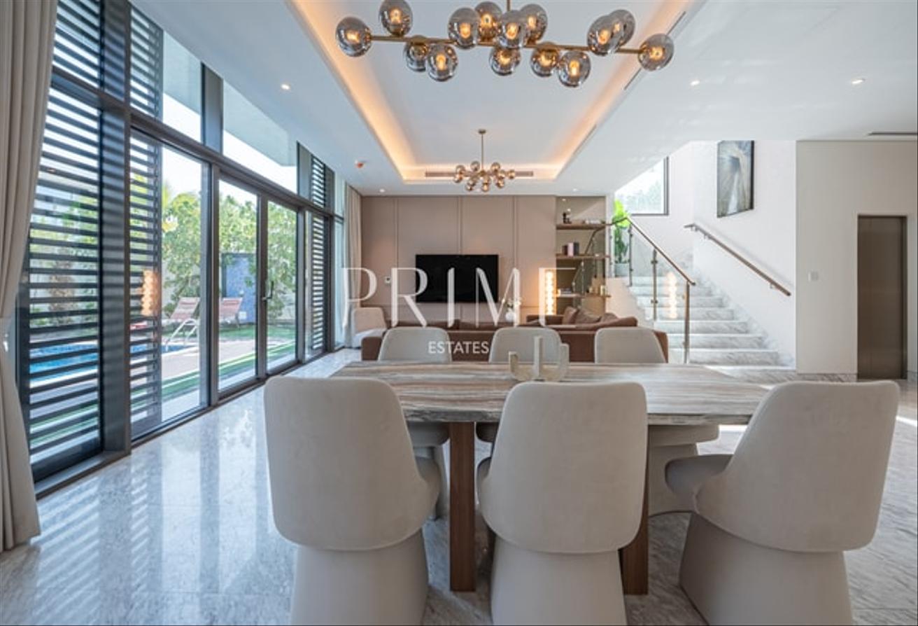 Premium 4BR Villa | Luxury Finish | Outdoor Lounge photo 4