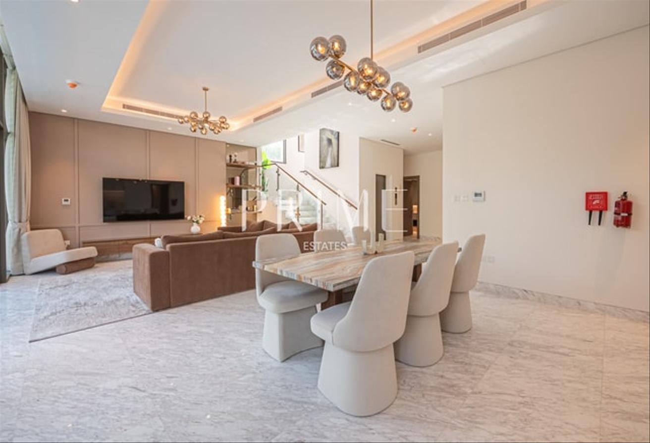Premium 4BR Villa | Luxury Finish | Outdoor Lounge photo 5