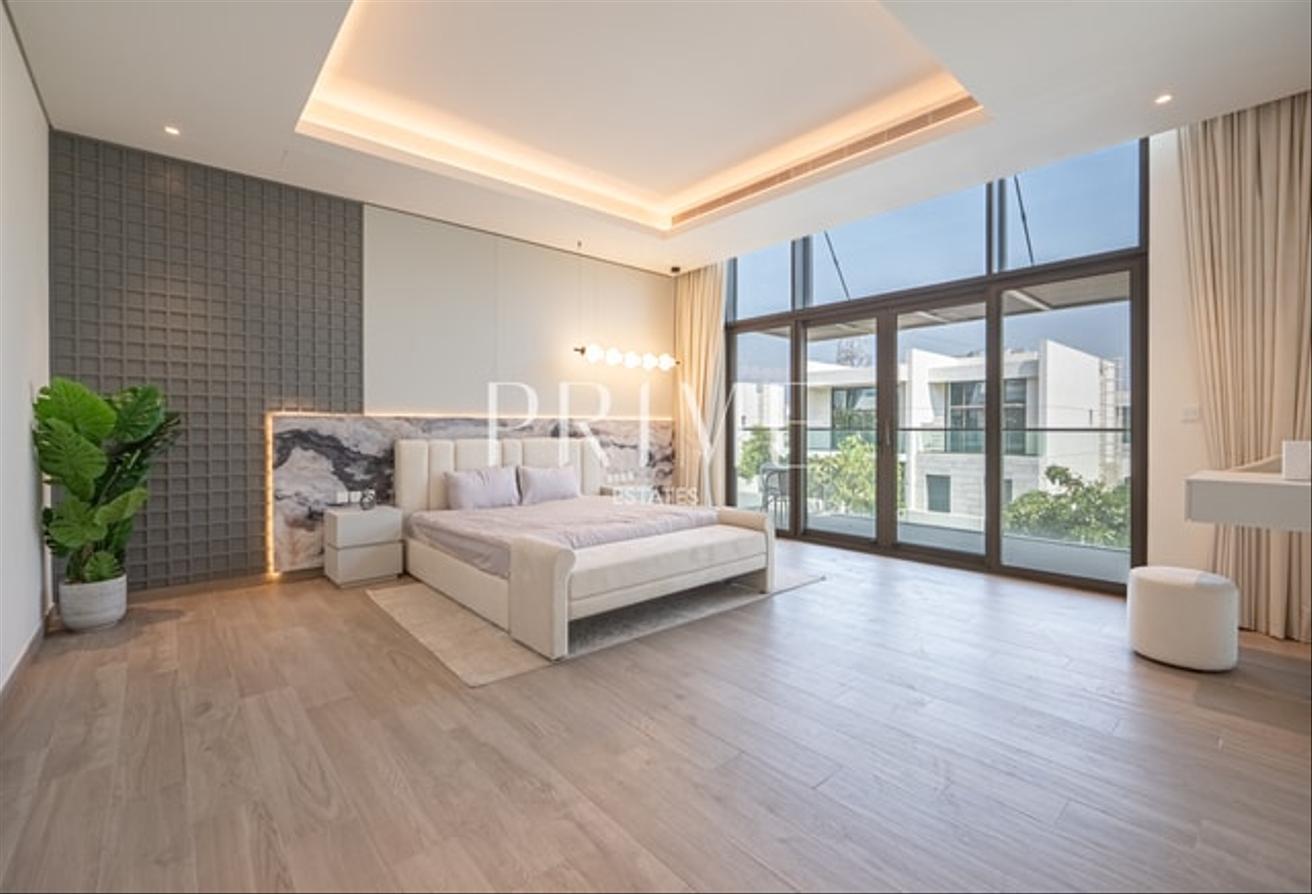 Premium 4BR Villa | Luxury Finish | Outdoor Lounge photo 17