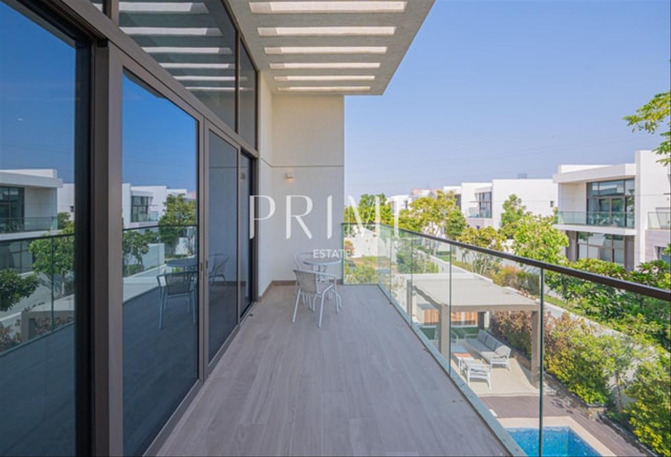 Premium 4BR Villa | Luxury Finish | Outdoor Lounge photo 18