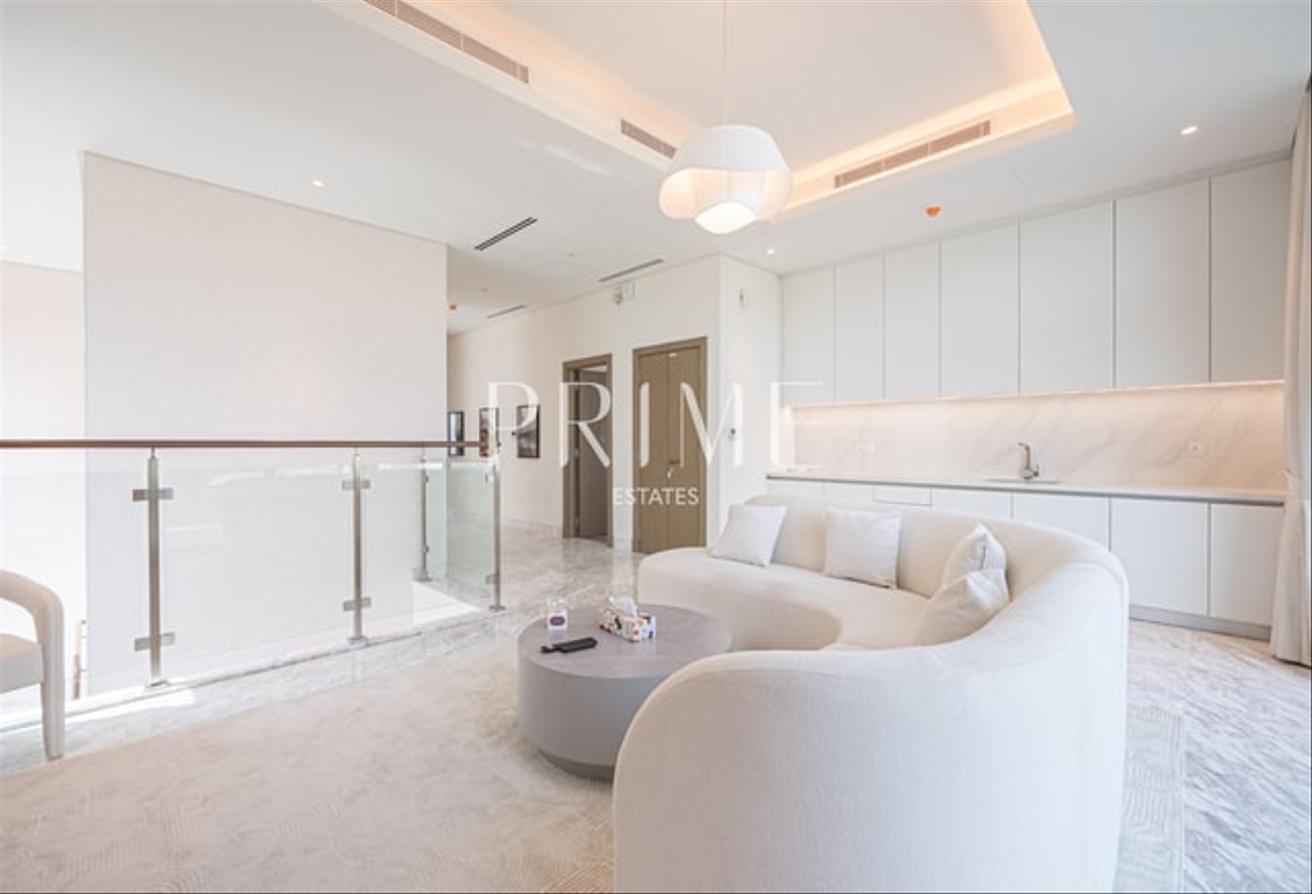 Premium 4BR Villa | Luxury Finish | Outdoor Lounge photo 13