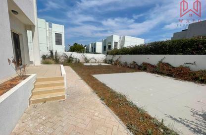 Villa - 5 Bedrooms - 6 Bathrooms for rent in Umm Suqeim 2 Villas - Umm Suqeim 2 - Umm Suqeim - Dubai