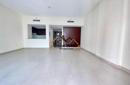 Apartment - Studio - 1 for rent in Dubai Wharf Tower 2 - Dubai Wharf - Al Jaddaf - Dubai