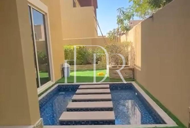 75011309 - Property Image 2