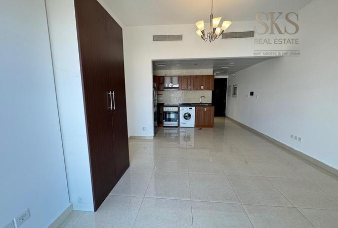 124296108 - Property Main Image