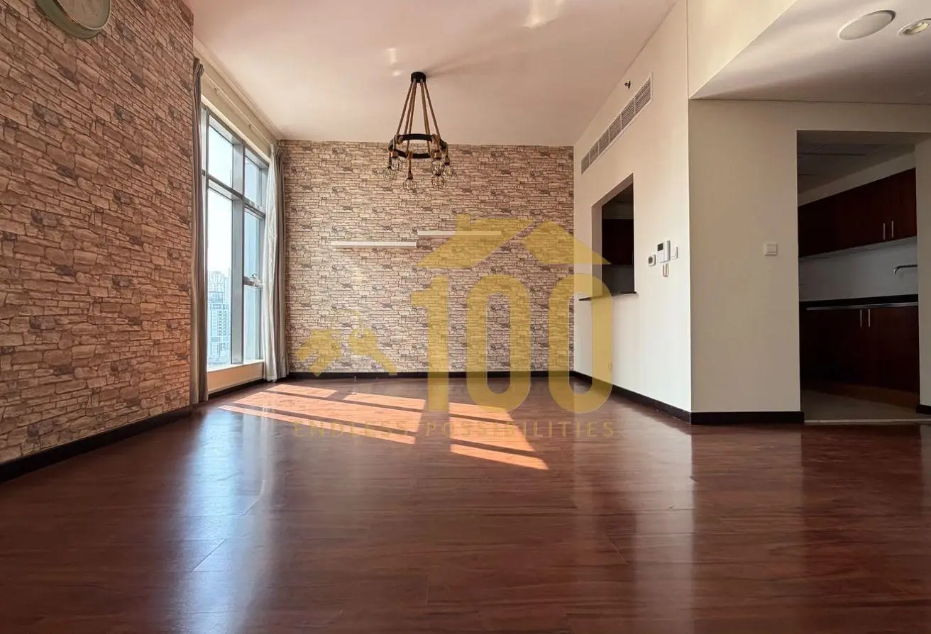 Rent in Green Lakes Towers 3: Well Sized 1BR | Next to Metro | Green ...