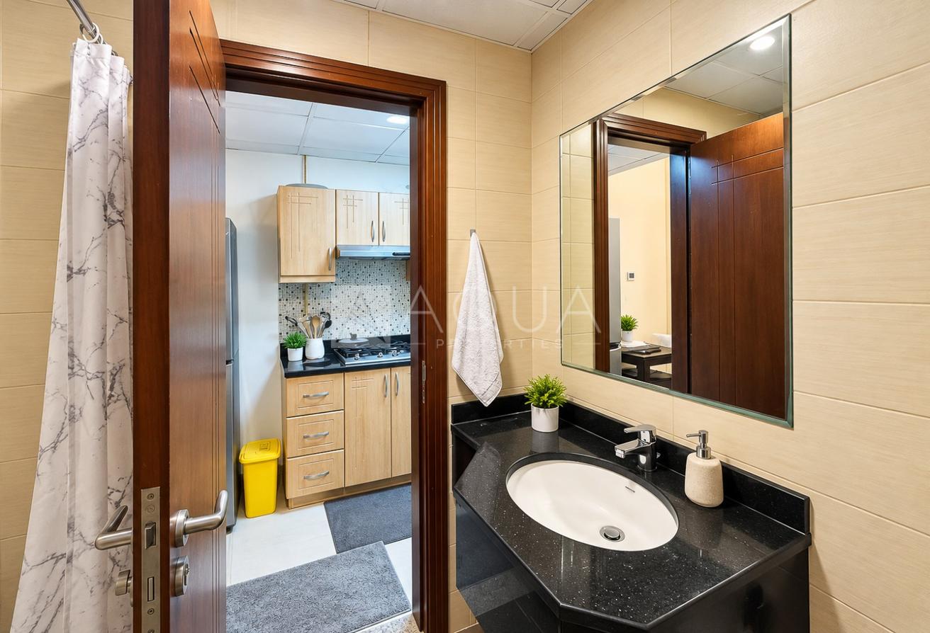 Golf View | Furnished l Unfurnished photo 5