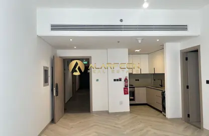 Apartment - 1 Bedroom - 2 Bathrooms for rent in Empire Residence - District 17 - Jumeirah Village Circle - Dubai