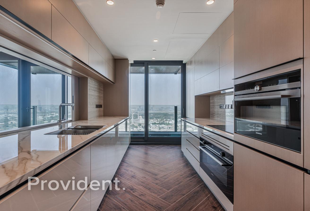 Exclusive | Fully Furnished | High Floor photo 5