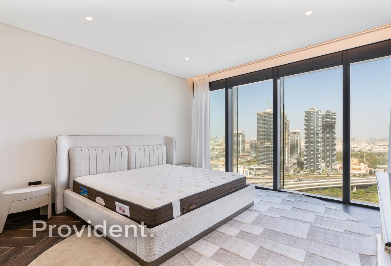 Exclusive | Fully Furnished | High Floor photo 18