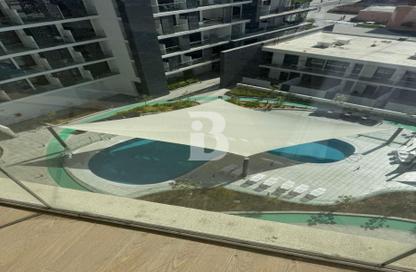 Apartment - 2 Bedrooms - 3 Bathrooms for rent in The Gate - Masdar City - Abu Dhabi