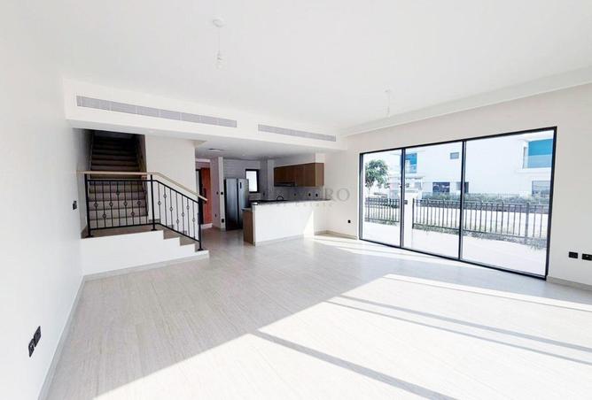 73859172 - Property Image 2