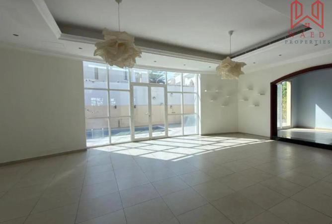 130201902 - Property Image 2