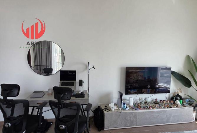 100402942 - Property Image 3