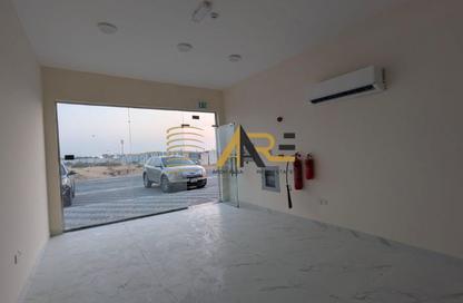 Shop - Studio - 1 for rent in Al Sajaa Industrial - Al Sajaa - Sharjah Shop - Studio - 1 for rent in Al Sajaa Industrial - Al Sajaa - Sharjah