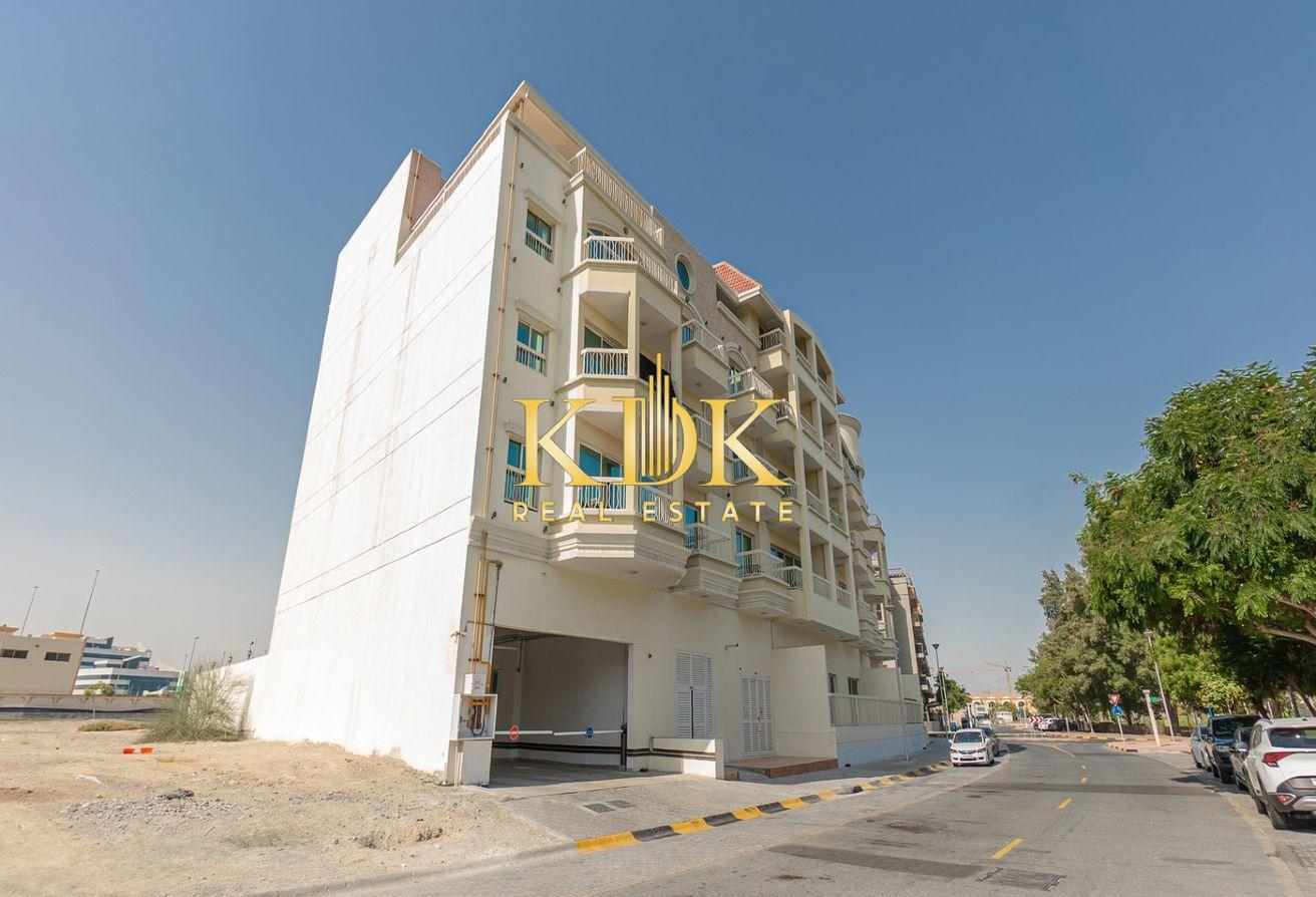 Bright 1BR Apartment | JVT District 3 | Balcony photo 15