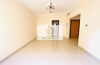Apartment - 1 Bedroom - 2 Bathrooms for rent in Muwailih Building - Muwaileh - Sharjah