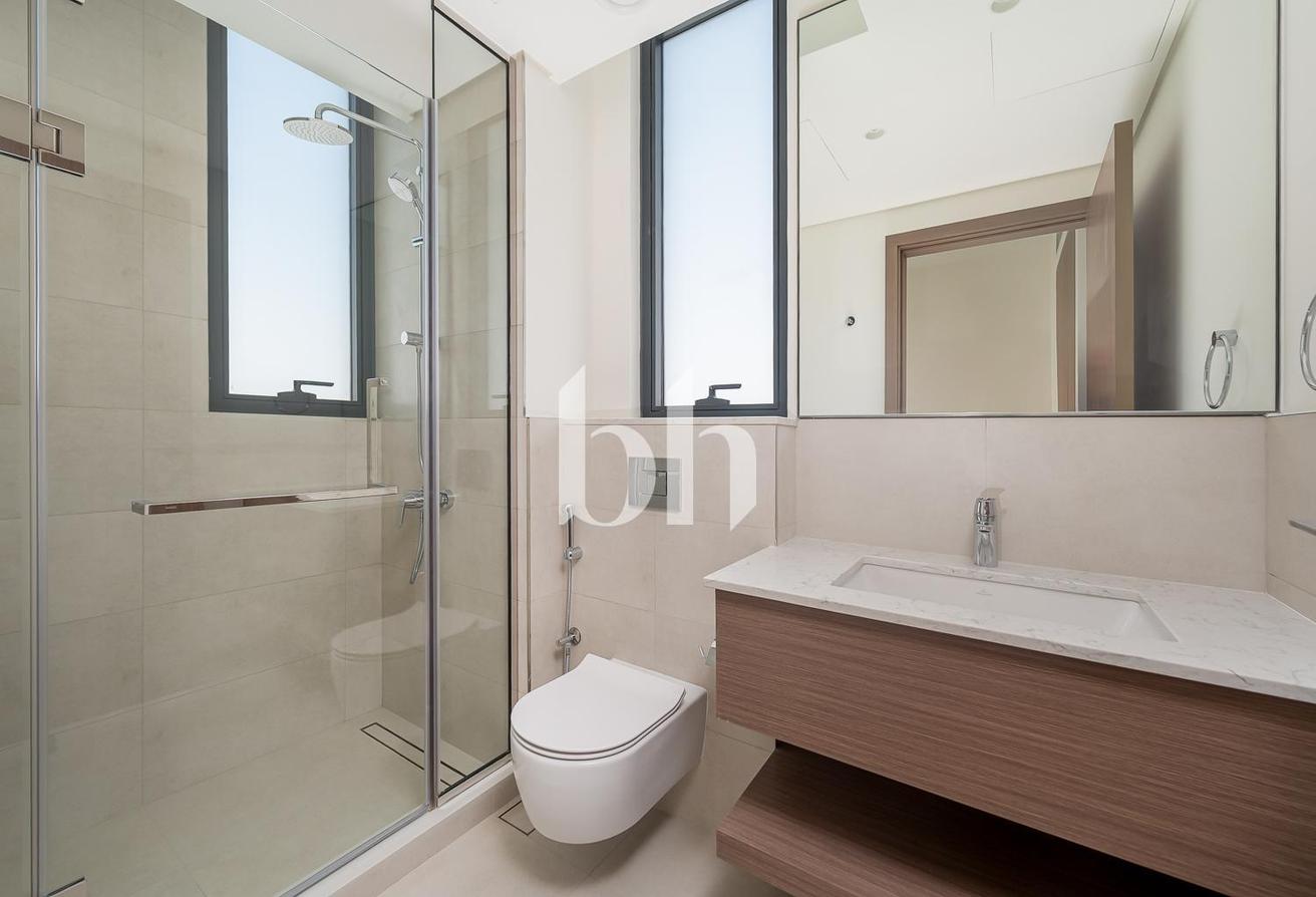 Park Backing | Five Bedrooms | Options Available photo 13