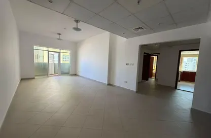 شقة - 2 غرف نوم - 3 حمامات للايجار في المجاز 1 - المجاز - الشارقة