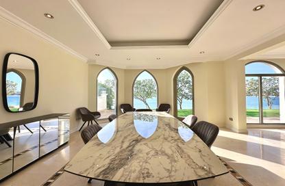 Villa - 4 - 5 for rent in Garden Homes Frond C - Garden Homes - Palm Jumeirah - Dubai