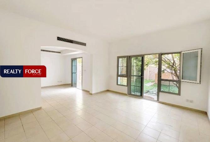 67828104 - Property Image 3