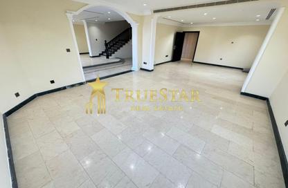 Villa - 5 Bedrooms - 6 Bathrooms for rent in Umm Suqeim 1 Villas - Umm Suqeim 1 - Umm Suqeim - Dubai