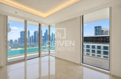 Apartment - 2 Bedrooms - 2 Bathrooms for sale in Palace Beach Residence Tower 2 - Palace Beach Residence - Emaar Beachfront - Dubai Harbour - Dubai