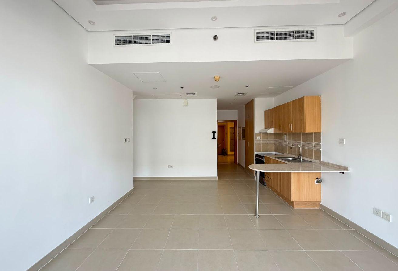Open-plan 1BR | ASB Tower | Balcony with City Vie photo 11