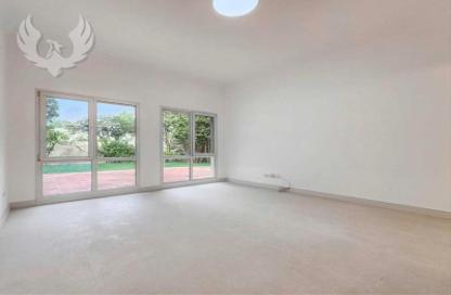 Villa - 5 Bedrooms - 6 Bathrooms for rent in Meadows 4 - Meadows - Dubai