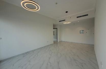 Apartment - 2 Bedrooms - 3 Bathrooms for rent in RBK Building - Jumeirah Garden City - Al Satwa - Dubai