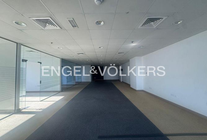 56953143 - Property Main Image